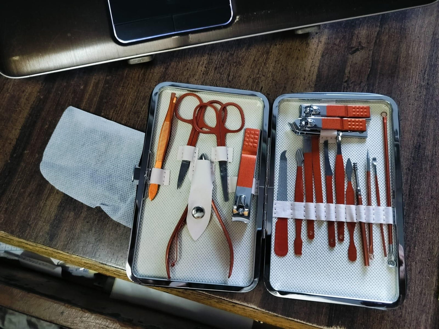 Professional Manicure & Pedicure Nail Tool Kit – 12/18 Pieces