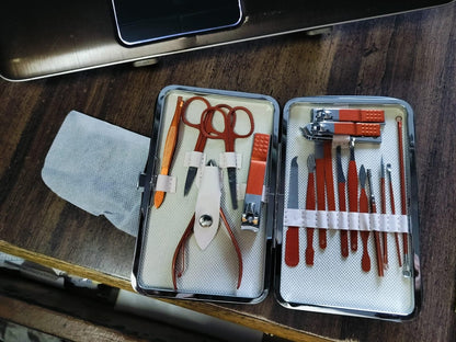 Professional Manicure & Pedicure Nail Tool Kit – 12/18 Pieces