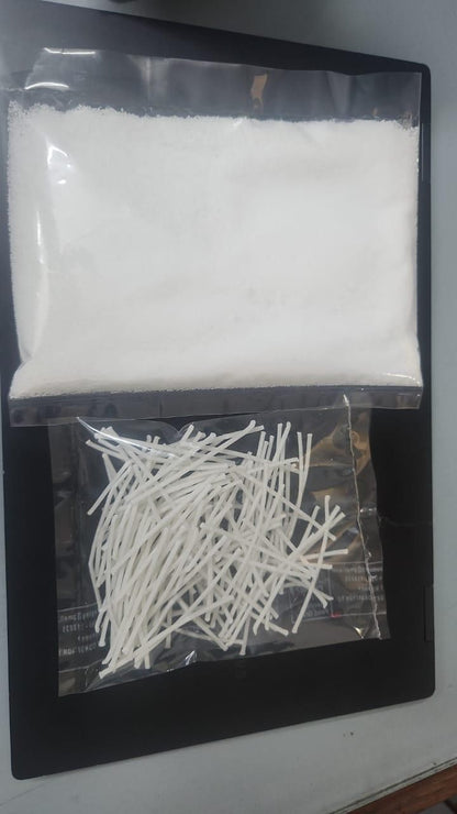 Pearl Soy Wax for Candle Making – 200g with 50 Wicks